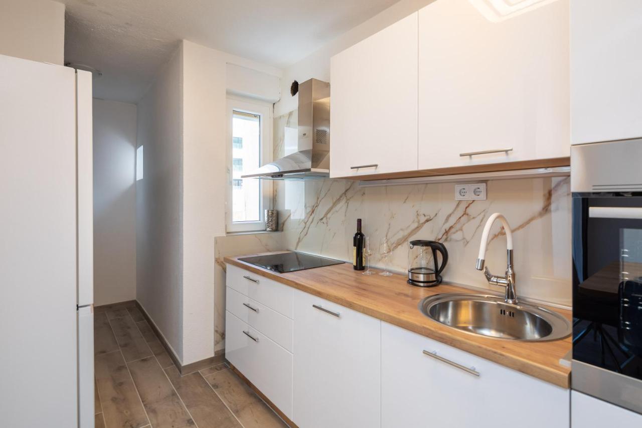 River Park Apartments Omis Bagian luar foto